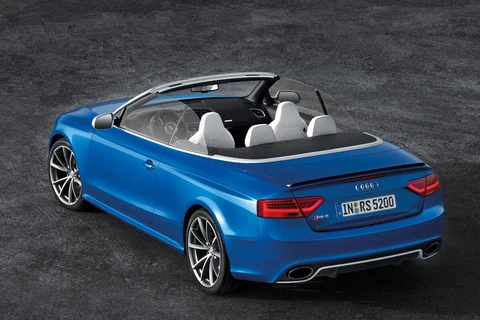 Audi A5 RS5 Cabriolet 4.2 FSI quattro 2013 view 4