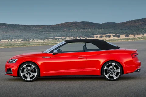 Audi A5 S5 Cabriolet 3.0 TFSI quattro 2017 view 3