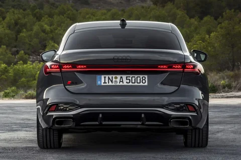 Audi A5 Limousine TFSI 150kW Advanced edition 2024 view 5
