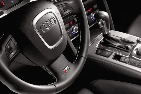 Audi A6 S6 5.2 FSI quattro 2006 view 3