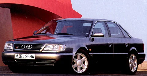 Audi A6 S6 quattro 1994 view 2