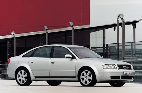 Audi A6 S6 quattro 1999 view 3