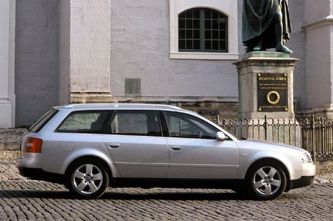 Audi A6 Avant 2.0 5V 2001 view 4