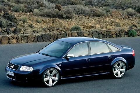 Audi A6 RS6 quattro 2002 view 4