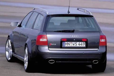 Audi A6 RS6 Avant quattro 2002 view 5