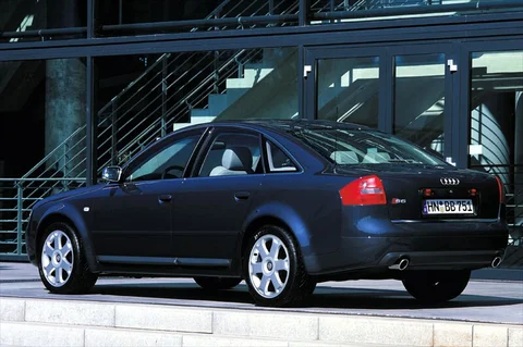 Audi A6 S6 quattro 2001 view 2