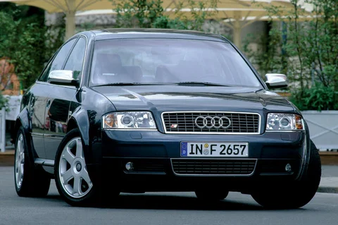 Audi A6 S6 quattro 2001 view 4