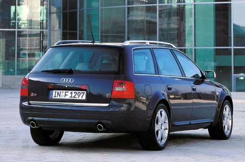 Audi A6 S6 Avant quattro 2001 view 7
