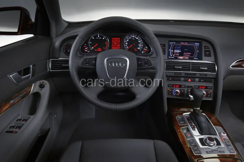 Audi A6 Avant 2.4 2005 front view