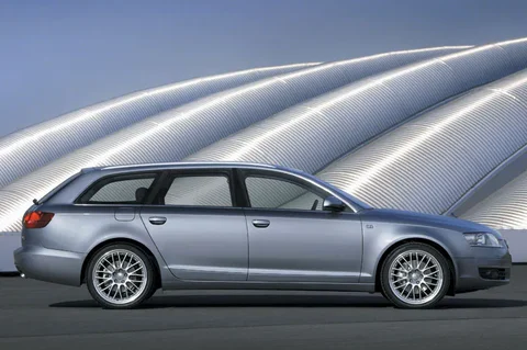 Audi A6 Avant 2.4 2005 view 5