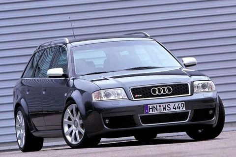 Audi A6 RS6 Avant quattro 2002 view 8