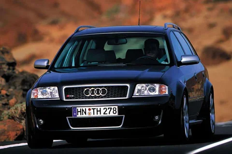 Audi A6 RS6 Avant quattro 2002 view 12