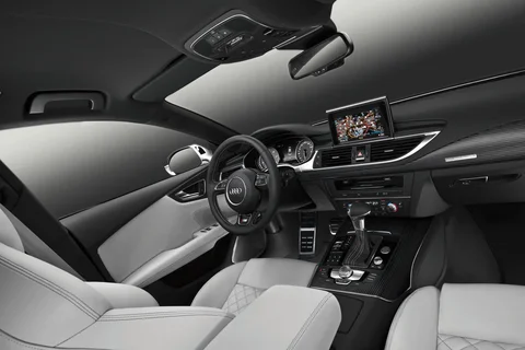 Audi A7 S7 Sportback 4.0 TFSI quattro 2012 view 4