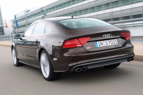 Audi A7 S7 Sportback 4.0 TFSI quattro 2012 view 7