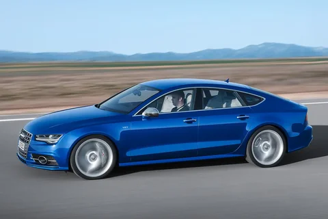 Audi A7 S7 Sportback 4.0 TFSI quattro 2014 view 4