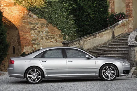 Audi A8 S8 5.2 FSI quattro 2006 view 10