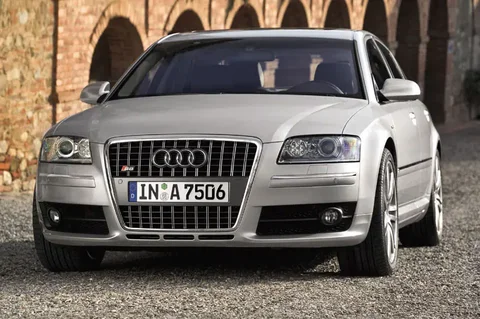 Audi A8 S8 5.2 FSI quattro 2006 view 12