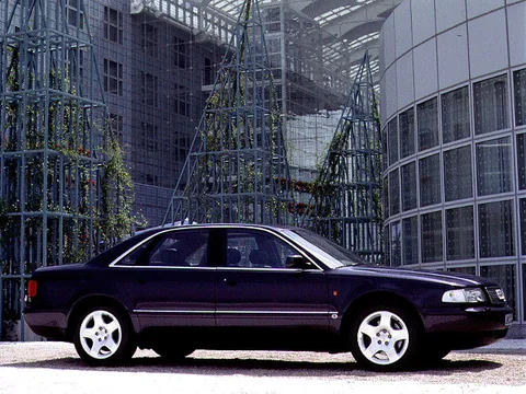 Audi A8 2.8 Quattro 1994 view 4