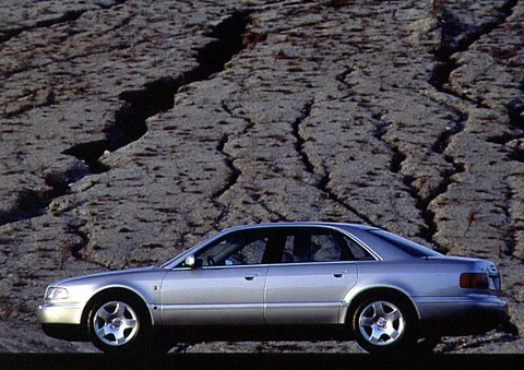Audi A8 2.8 Quattro 1994 view 2