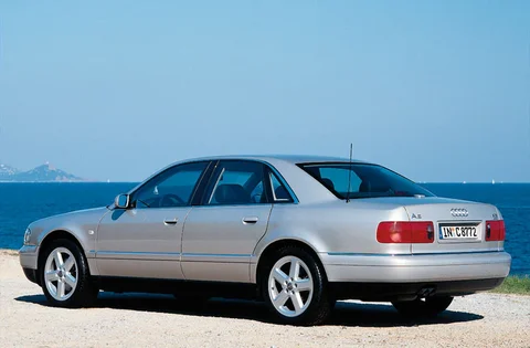 Audi A8 3.7 1999 view 3