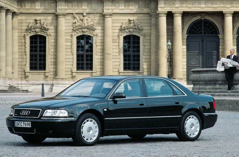 Audi A8 3.7 1999 view 5