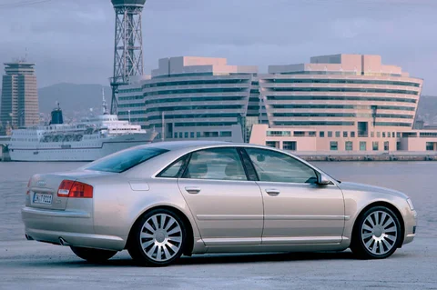 Audi A8 4.2 TDI quattro Long 2005 view 6