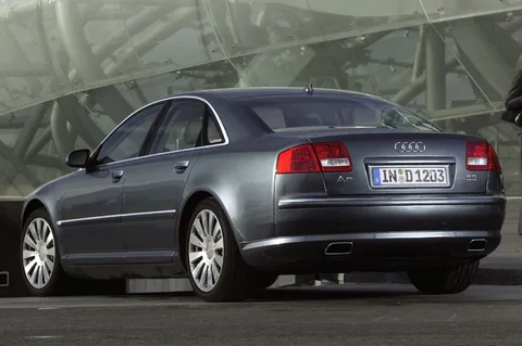 Audi A8 6.0 quattro Pro Line 2005 view 4