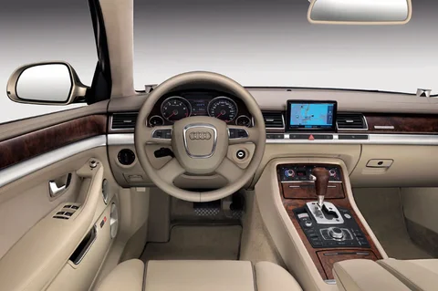 Audi A8 3.2 FSI 2007 view 3
