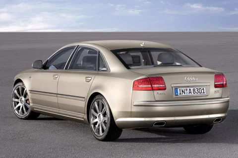 Audi A8 3.2 FSI 2007 view 4