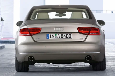 Audi A8 4.2 FSI quattro 2010 view 9