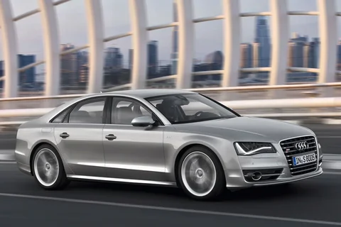 Audi A8 S8 4.0 TFSI quattro 2012 view 11