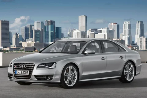 Audi A8 S8 4.0 TFSI quattro 2012 view 2