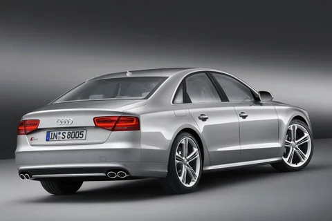Audi A8 S8 4.0 TFSI quattro 2012 view 6