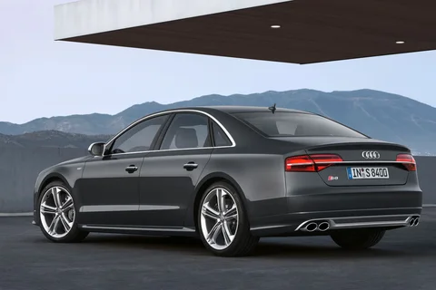 Audi A8 S8 4.0 TFSI quattro 2014 view 2