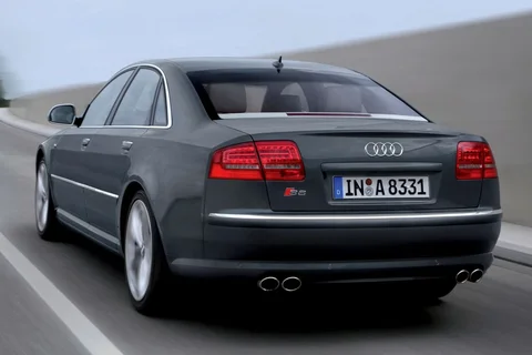 Audi A8 S8 5.2 FSI quattro 2007 view 6
