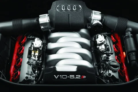 Audi A8 S8 5.2 FSI quattro 2007 view 4
