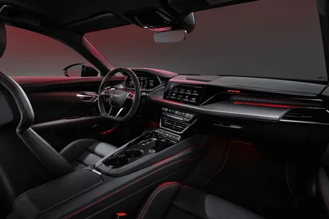 Audi e-tron GT RS e-tron GT 2021 view 4