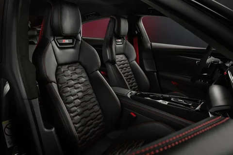 Audi e-tron GT RS e-tron GT performance 2024 view 10