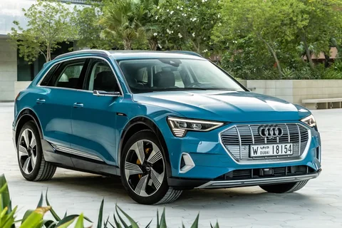 Audi e-tron 55 quattro Advanced edition 2020 view 2