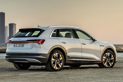 Audi e-tron 55 quattro Advanced edition 2020 view 3