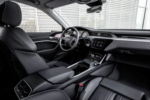 Audi e-tron 55 quattro Advanced edition 2020 view 7