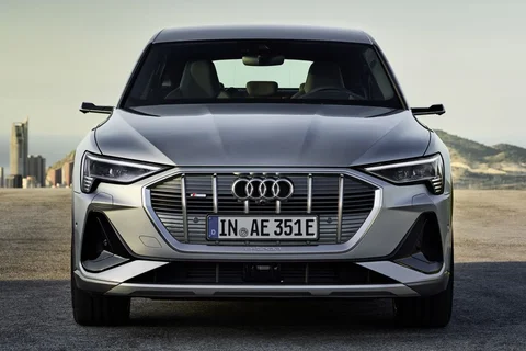 Audi e-tron Sportback S quattro 2020 view 2