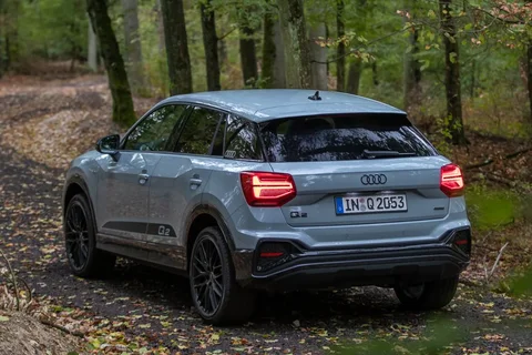 Audi Q2 SQ2 TFSI quattro 2020 view 5