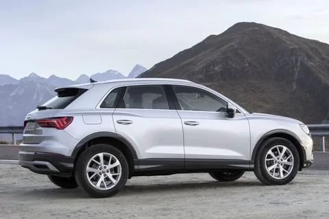 Audi Q3 40 TDI quattro Pro Line 2019 view 3