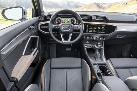 Audi Q3 40 TDI quattro Pro Line 2019 view 6