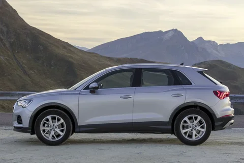 Audi Q3 40 TDI quattro Pro Line 2019 view 11