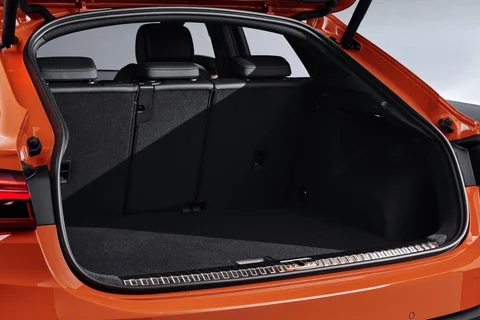 Audi Q3 Sportback 45 TFSI e Advanced edition 2021 view 6