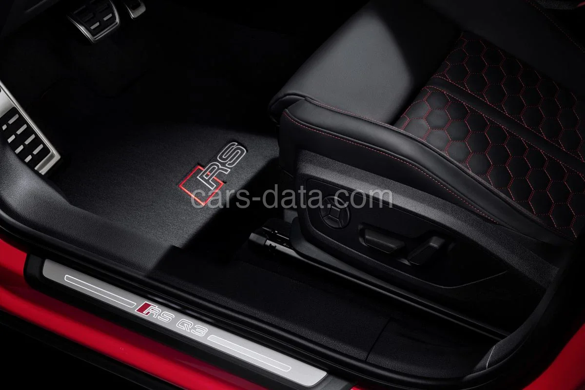 Audi Q3 2018 — Exteriör 1