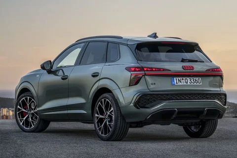 Audi Q3 e-hybrid Advanced edition 2025 view 7