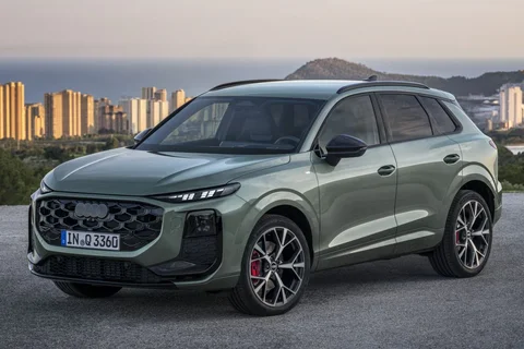 Audi Q3 e-hybrid Advanced edition 2025 view 11